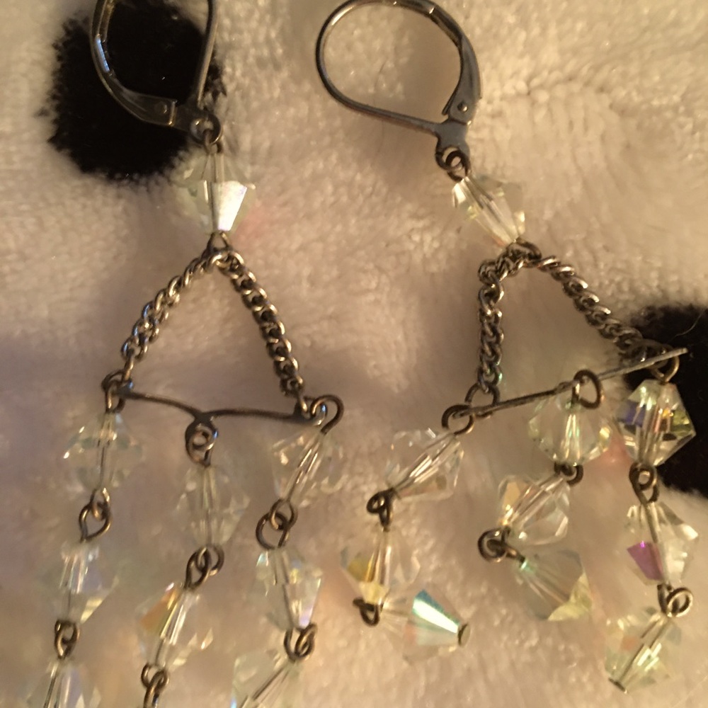 Crystal pierced earrings